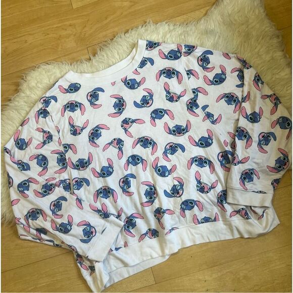 Disney Stitch pull over sweater plus size 3X - Picture 2 of 8
